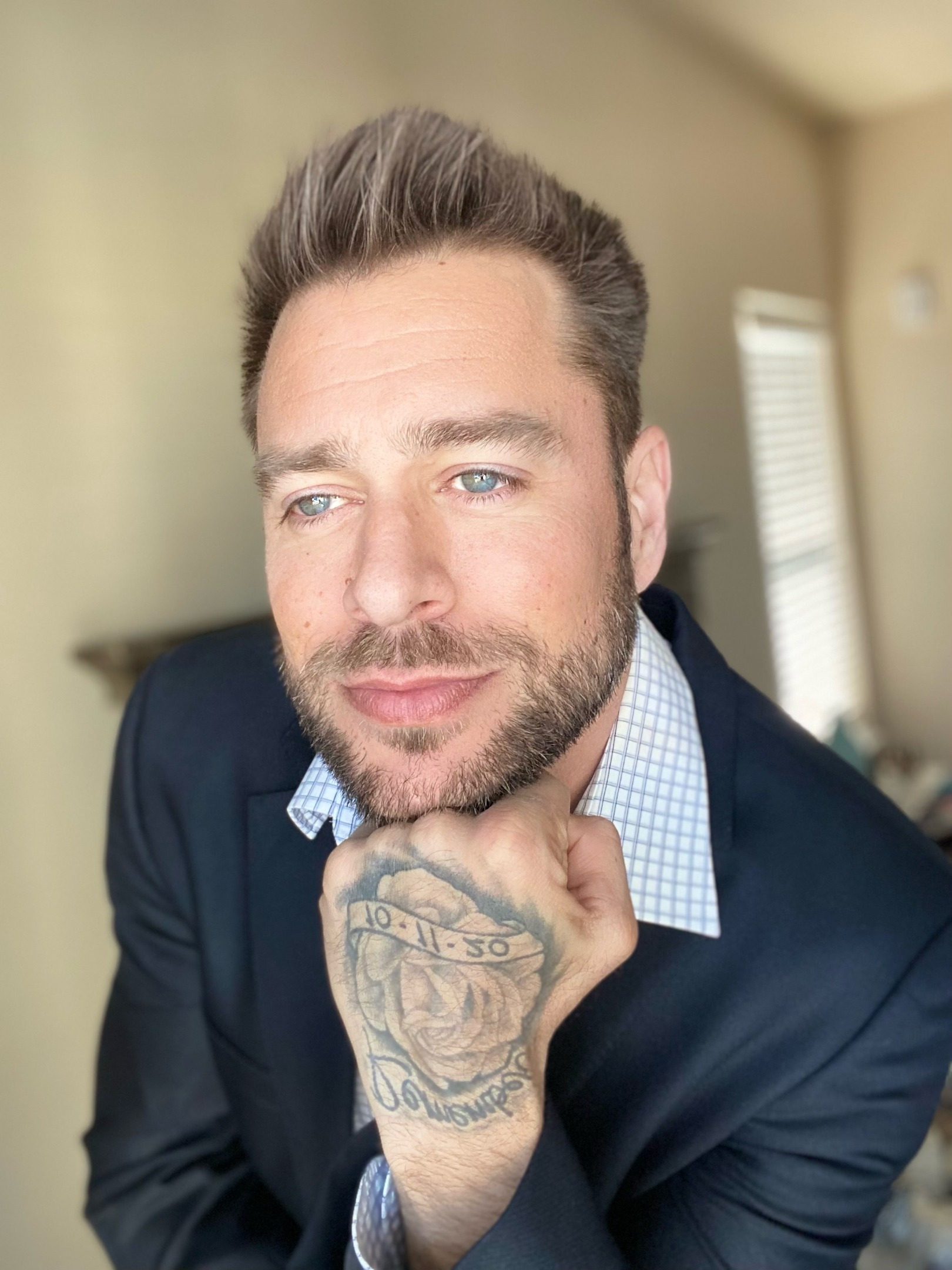 Steven Gibbs, Bar Manager